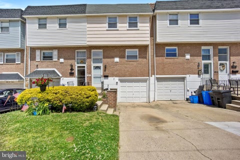 Townhouse For Sale - 3611 Whitehall Lane<br/> PHILADELPHIA, PA 19114