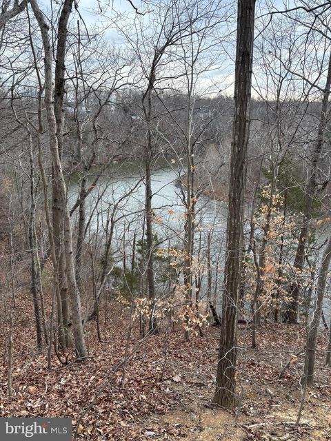 11720 OLYMPIC MANASSAS VA 20112