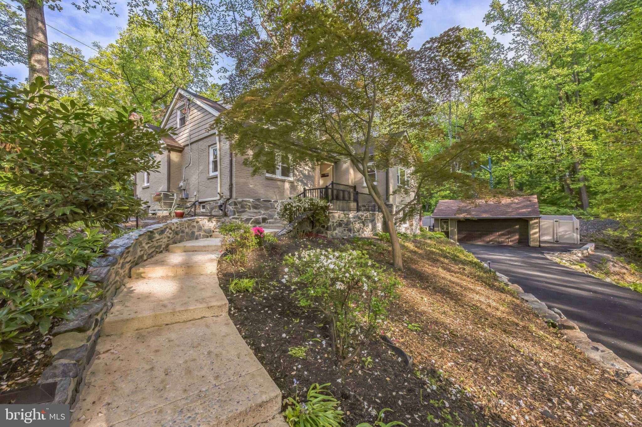 700 PINE RIDGE ROAD