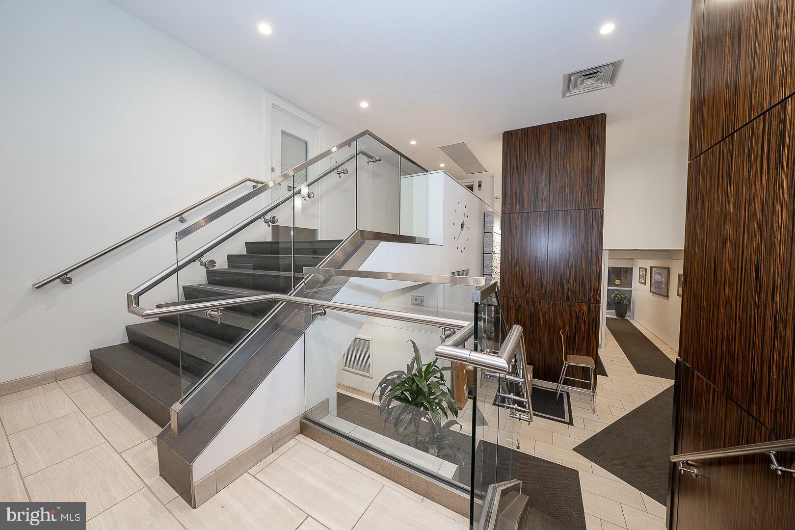 CENTER CITY - Residential