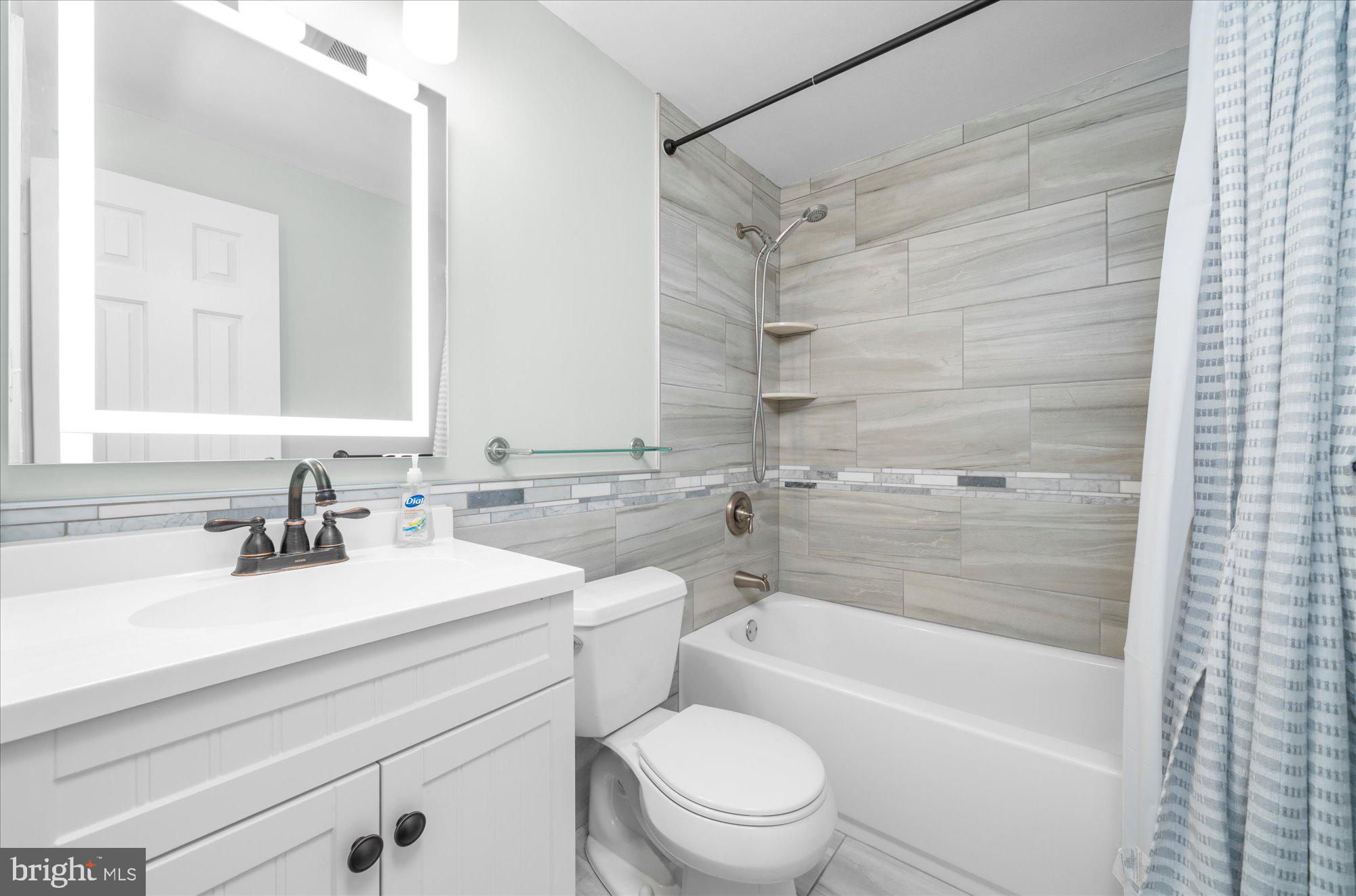 BRYN MAWR - Residential