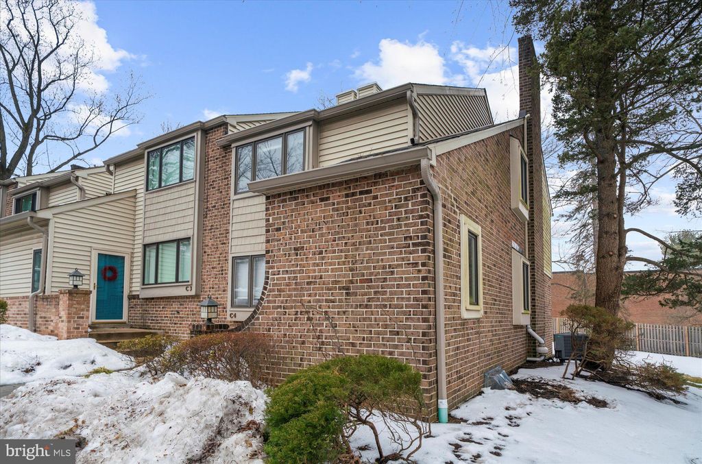 Photo of 200 S Roberts Road #C-4, BRYN MAWR, PA 19010 (MLS # PADE2108756)