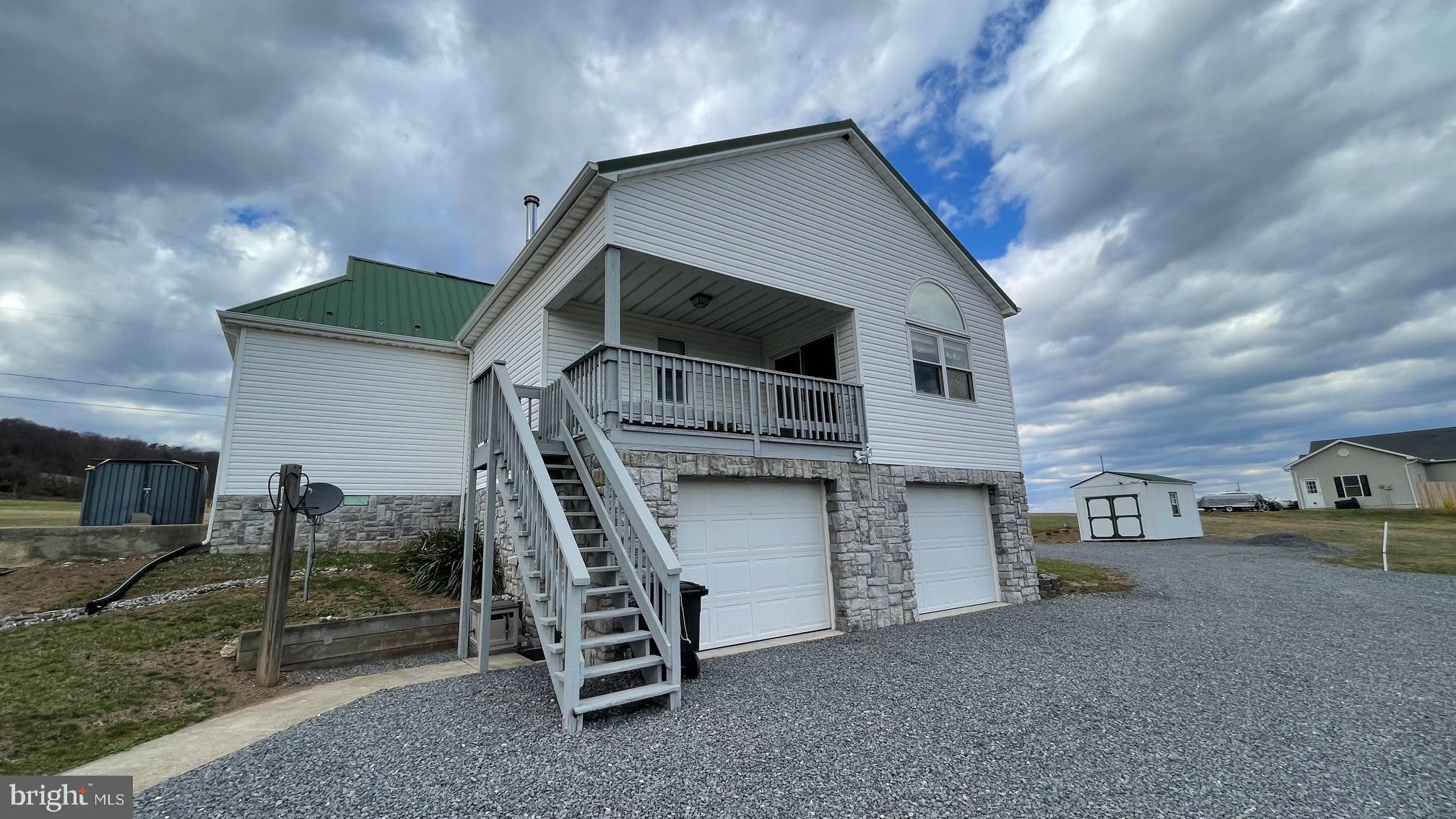 LOST MOUNTAIN - Residential