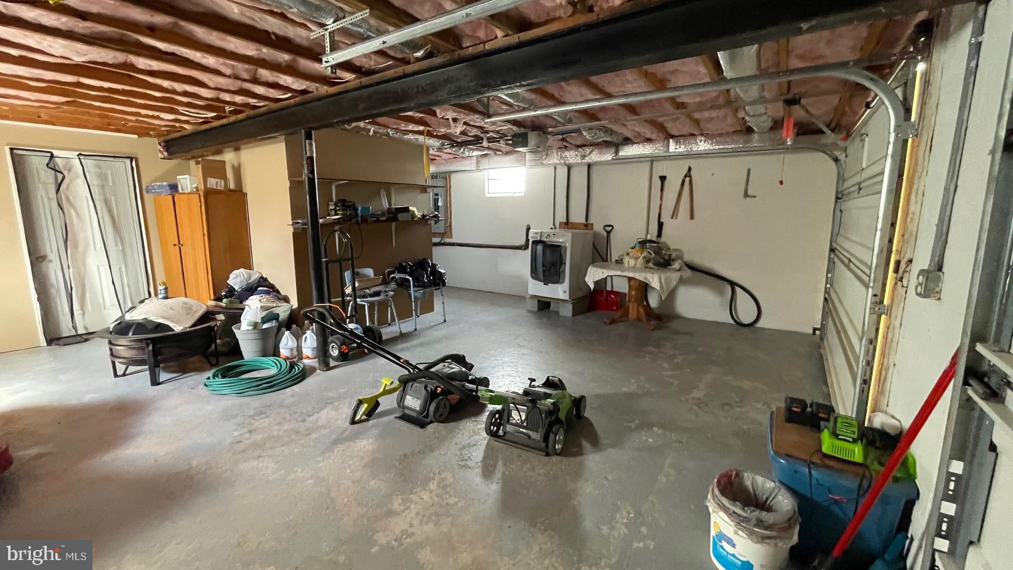 LOST MOUNTAIN - Residential