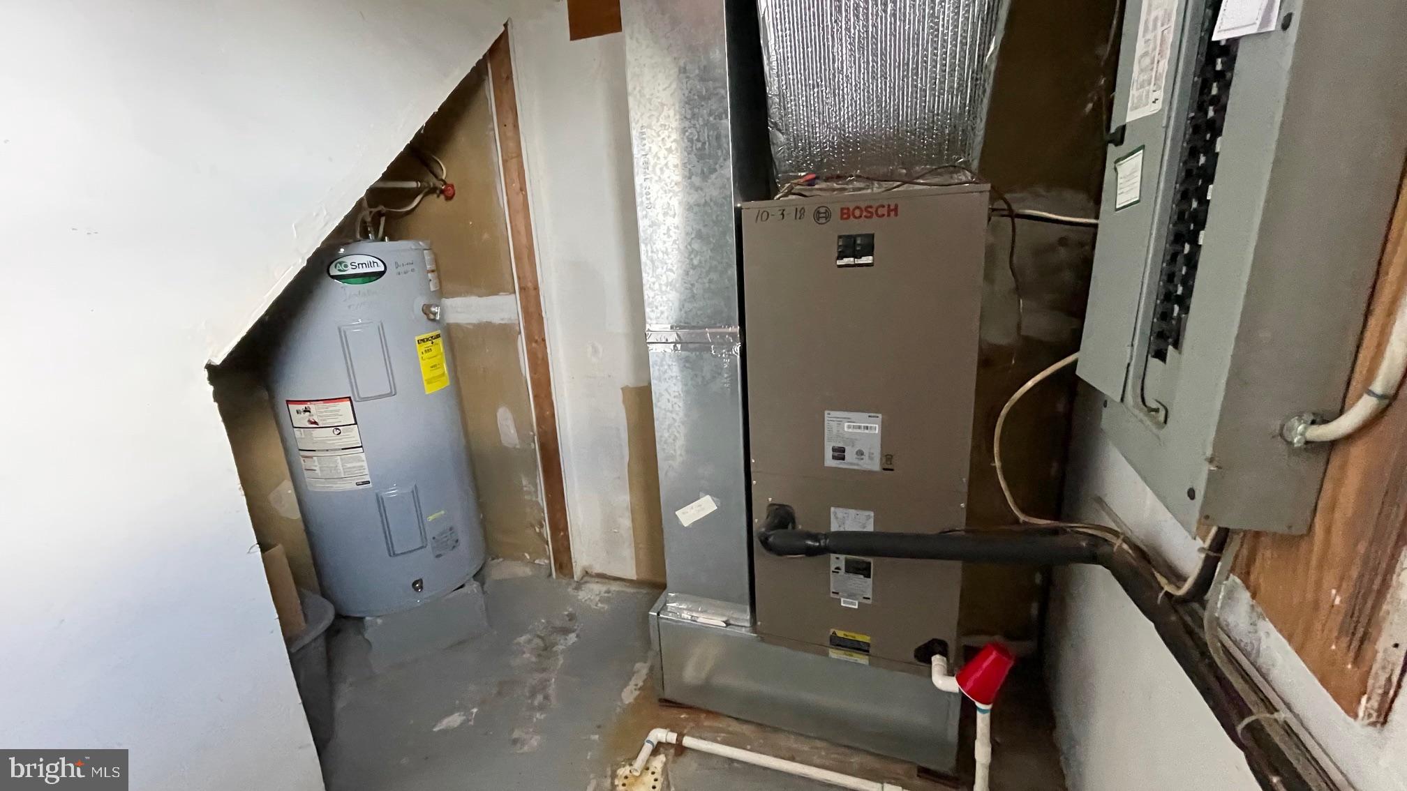 LOST MOUNTAIN - Residential