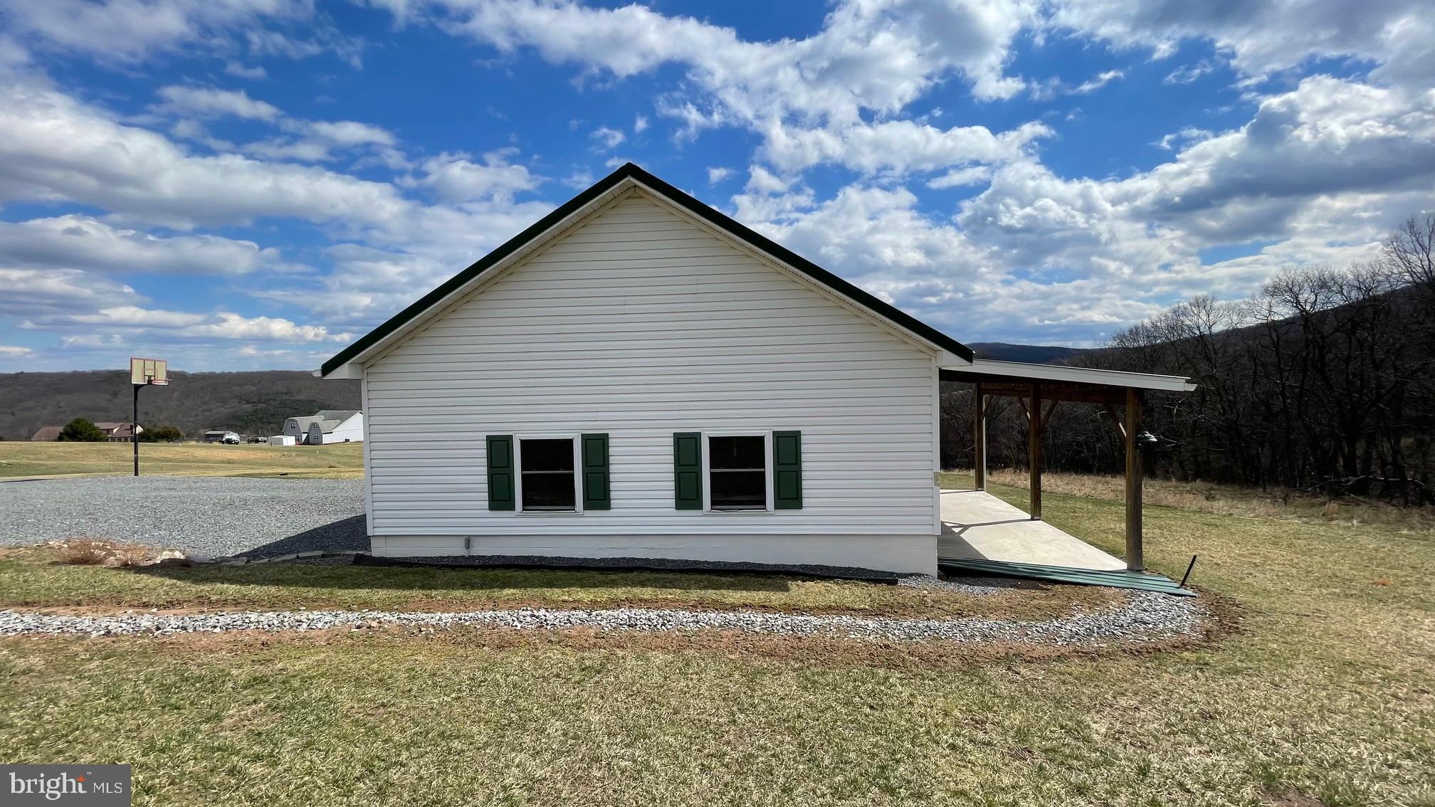 LOST MOUNTAIN - Residential