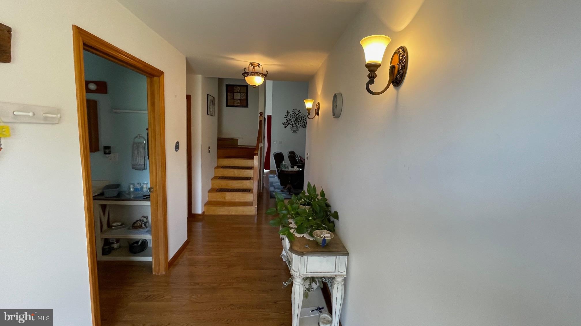 LOST MOUNTAIN - Residential