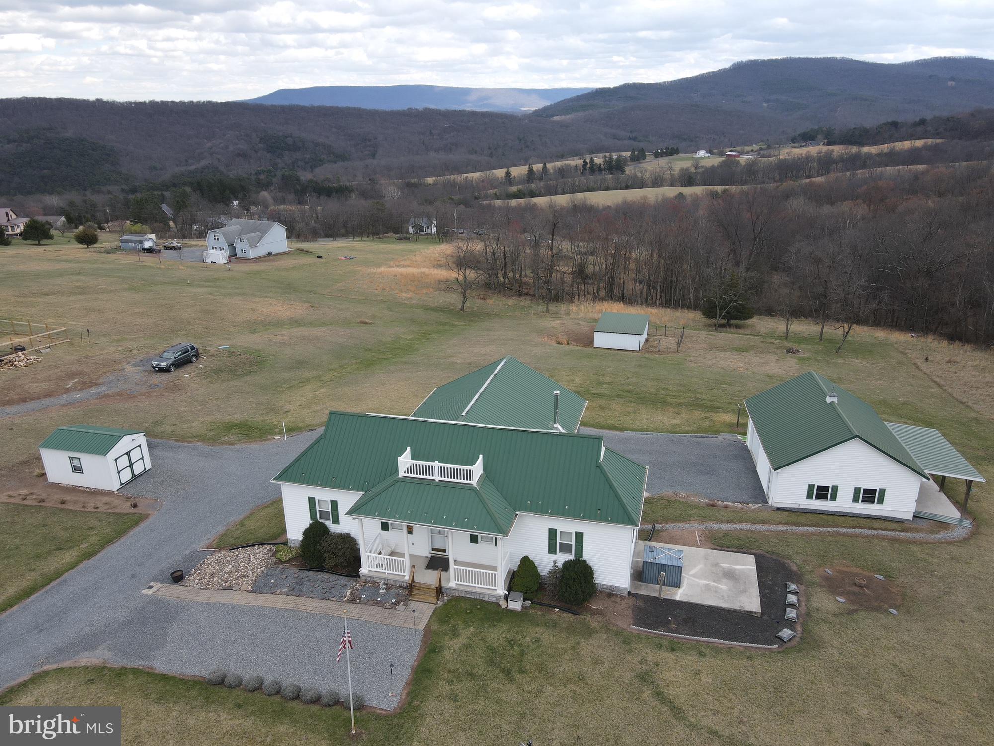 LOST MOUNTAIN - Residential