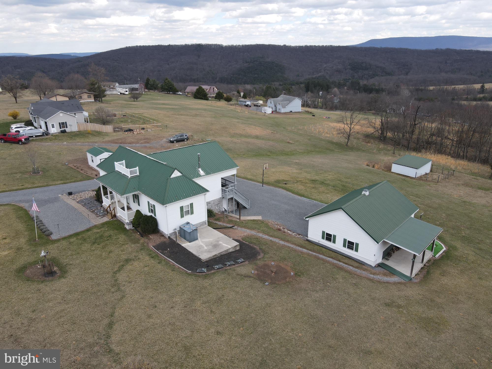 LOST MOUNTAIN - Residential