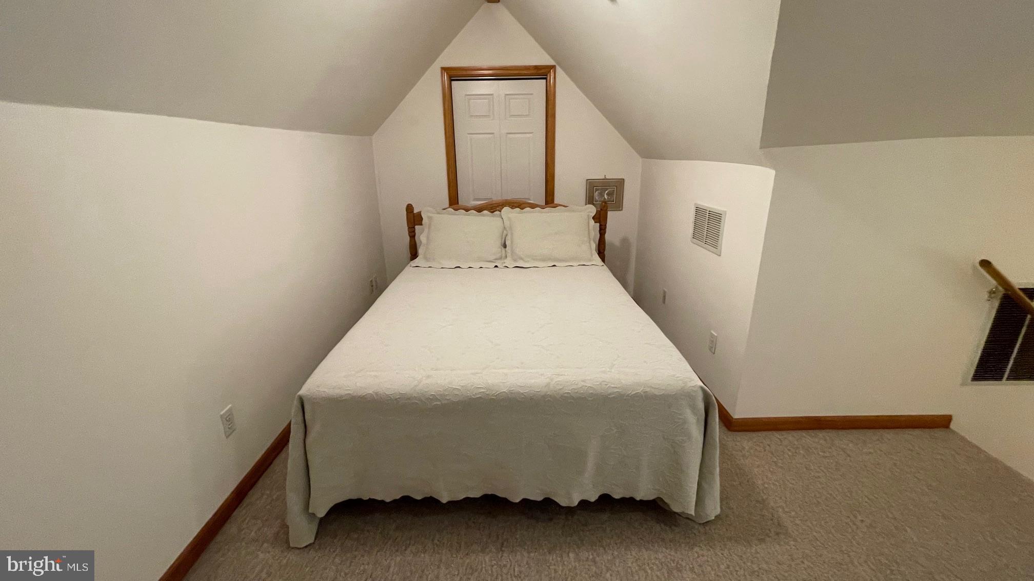 LOST MOUNTAIN - Residential