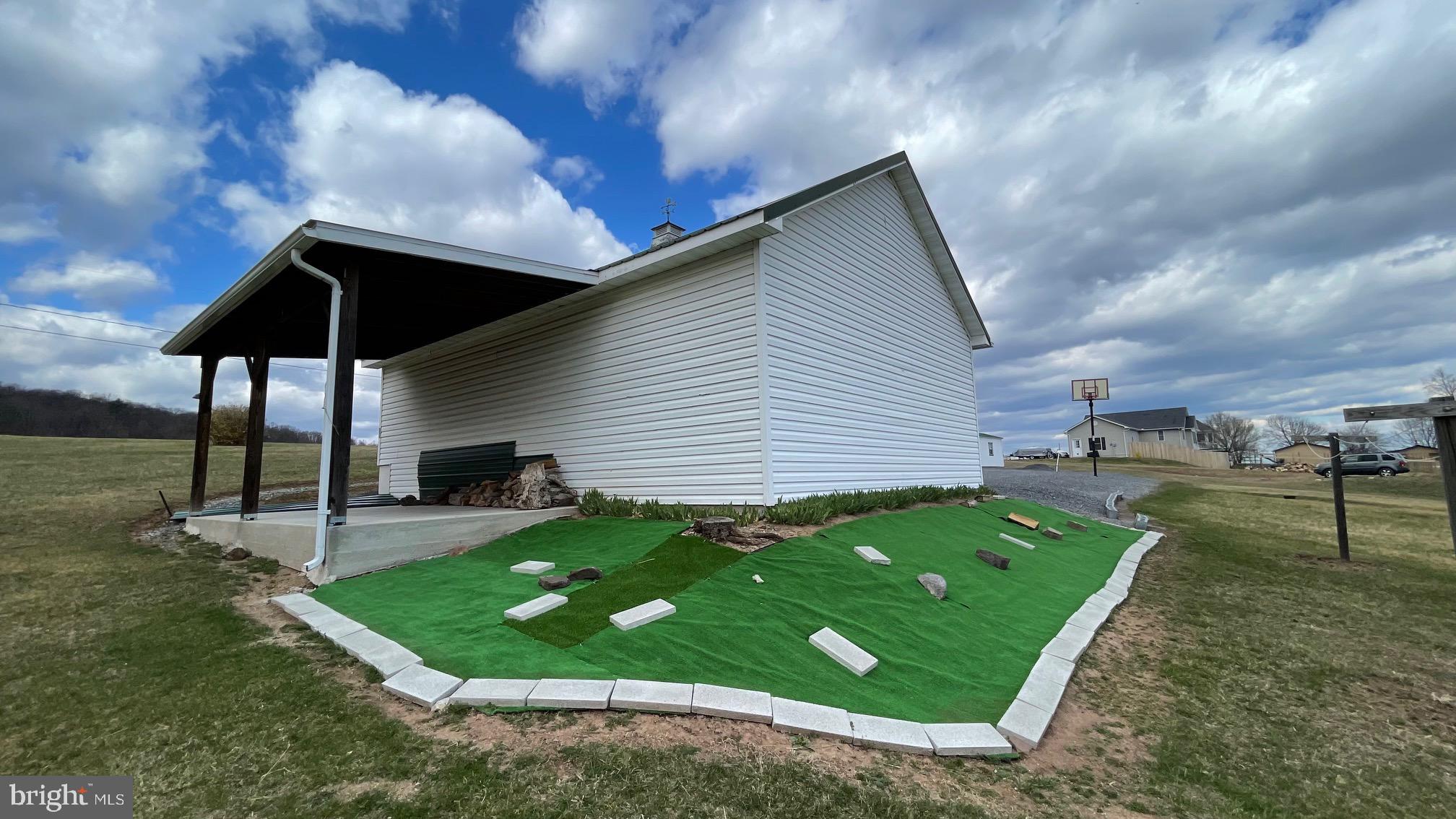 LOST MOUNTAIN - Residential