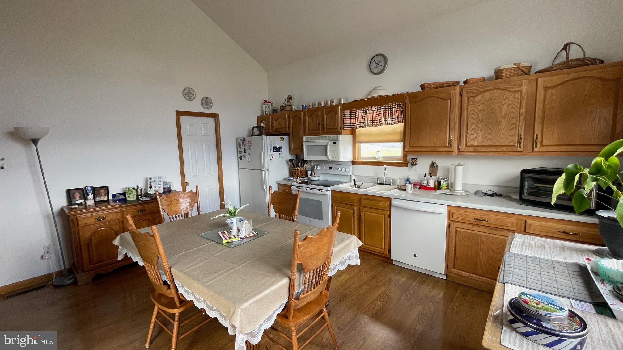 LOST MOUNTAIN - Residential