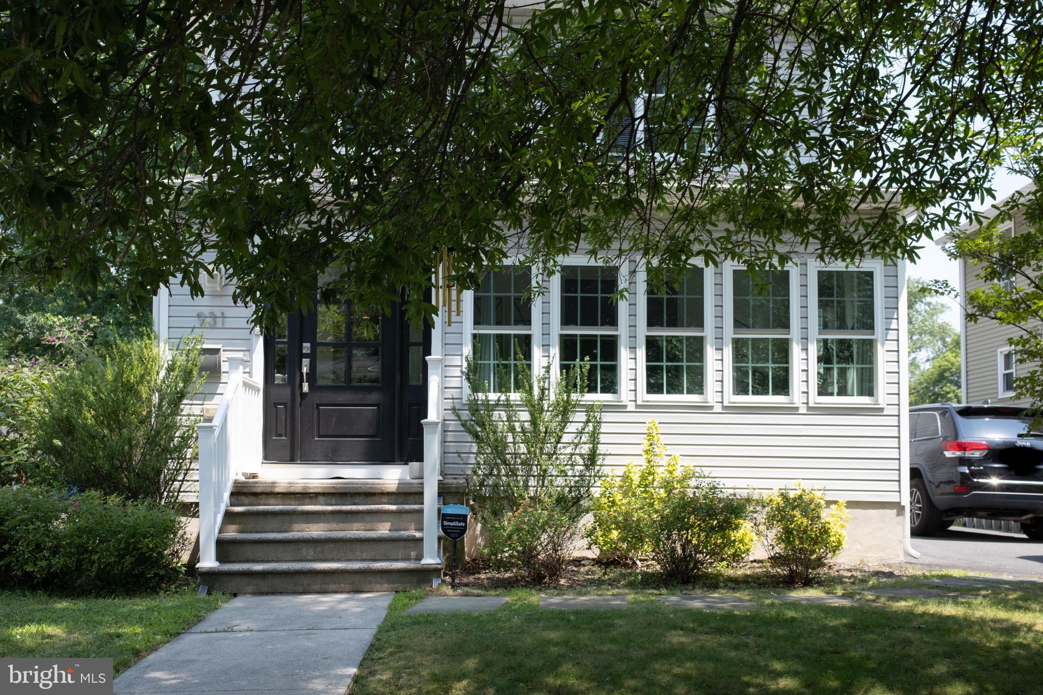 931 STOKES AVENUE