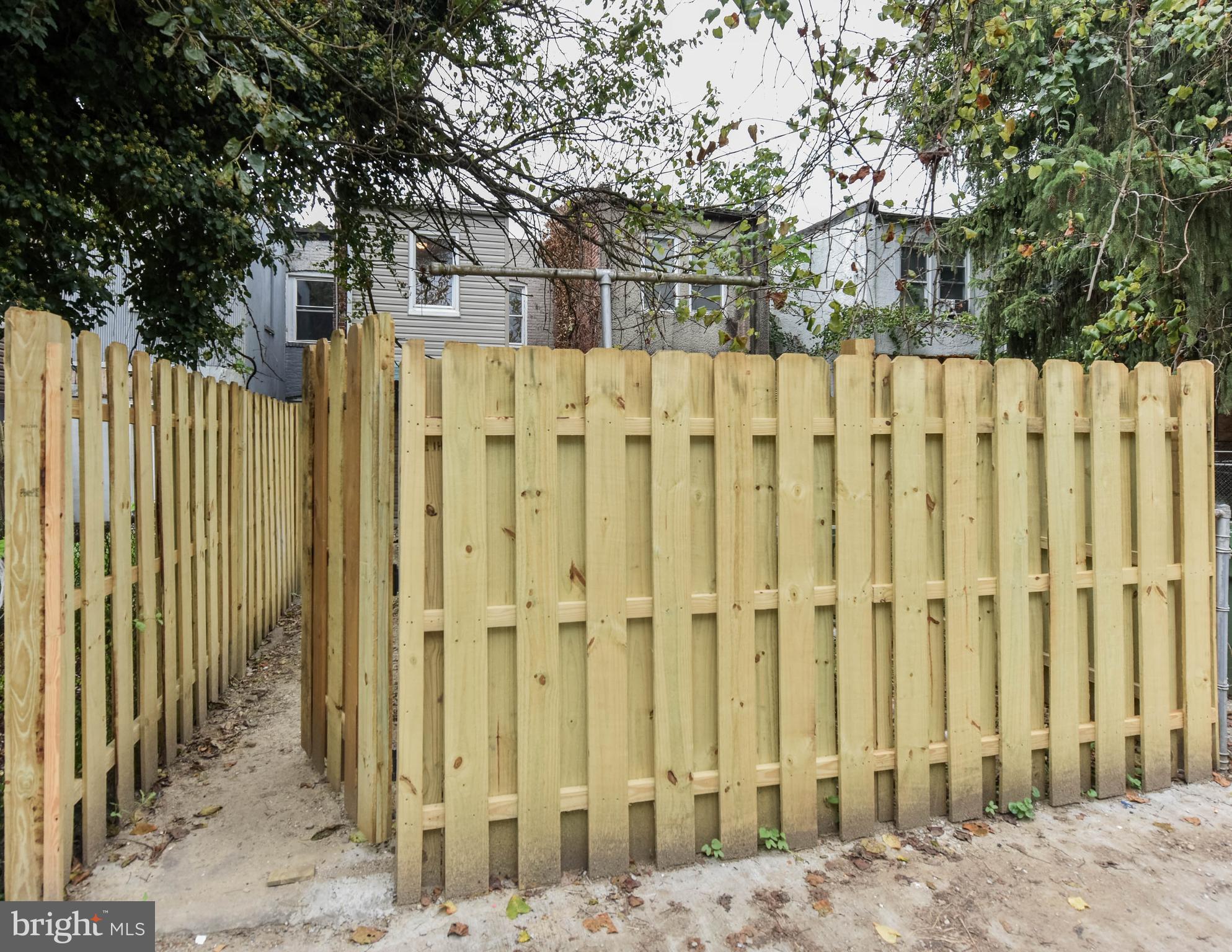 ROSEMONT - Residential Lease