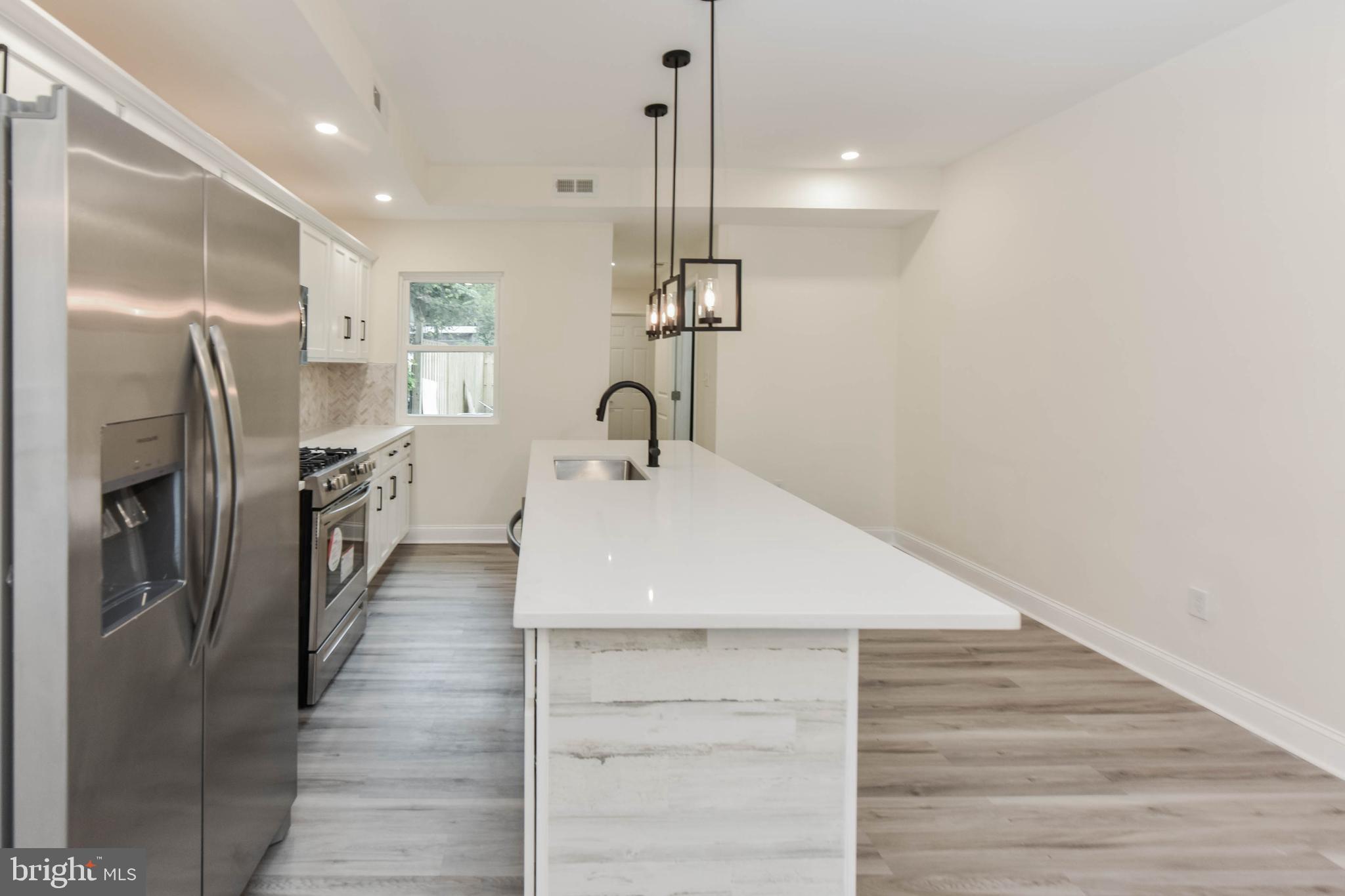 ROSEMONT - Residential Lease