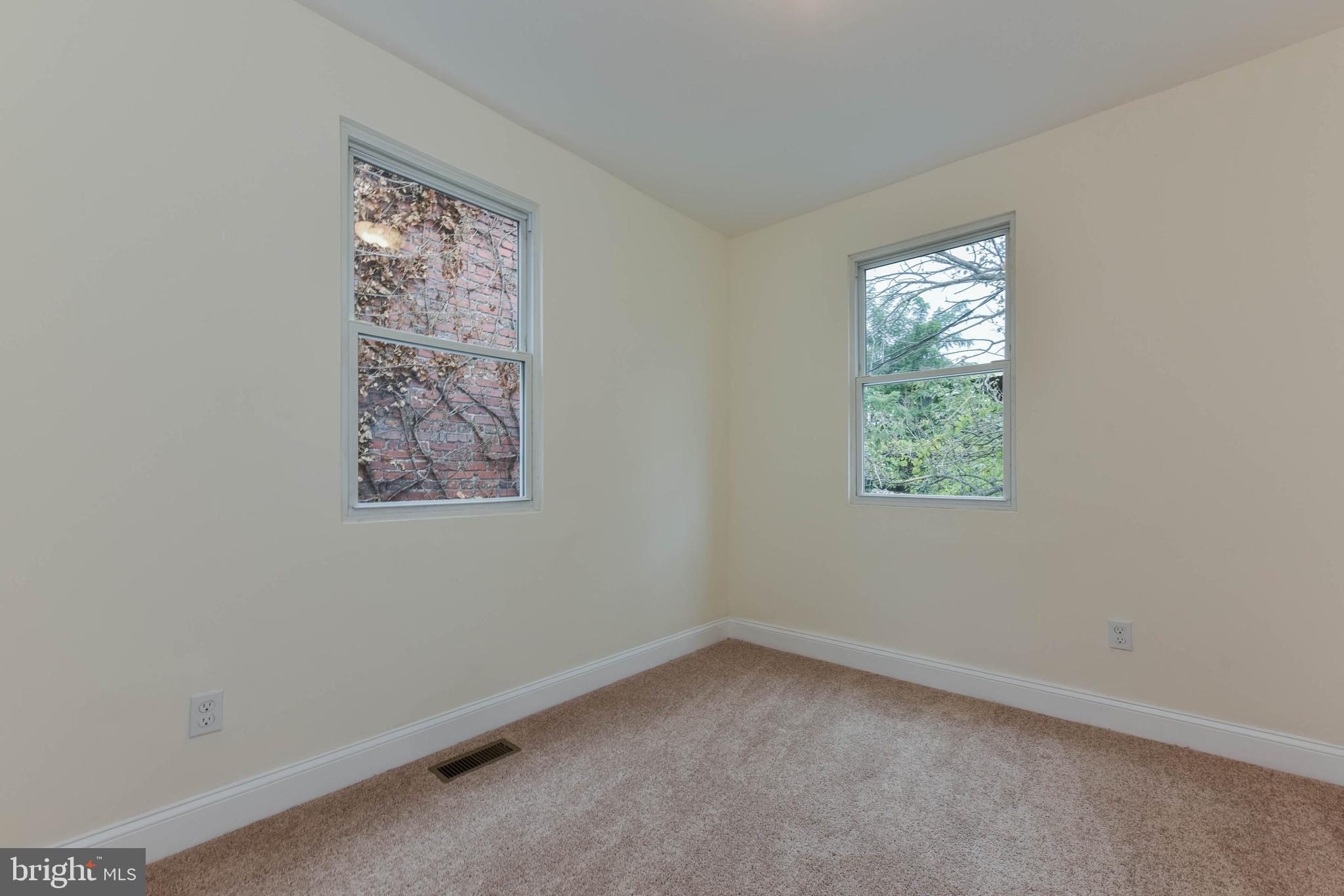 ROSEMONT - Residential Lease