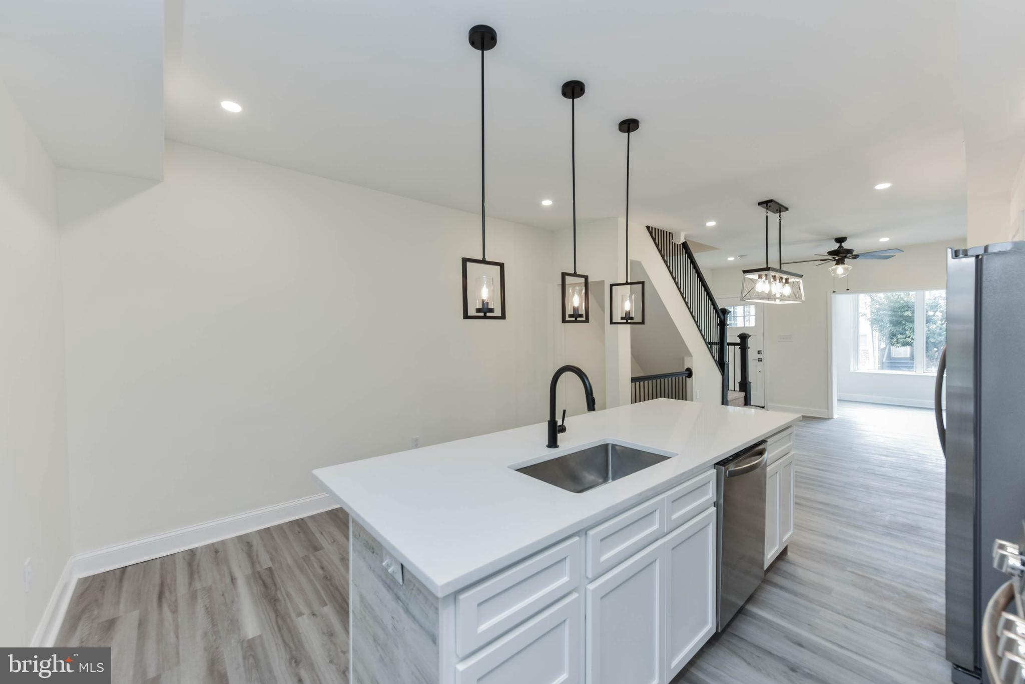 ROSEMONT - Residential Lease