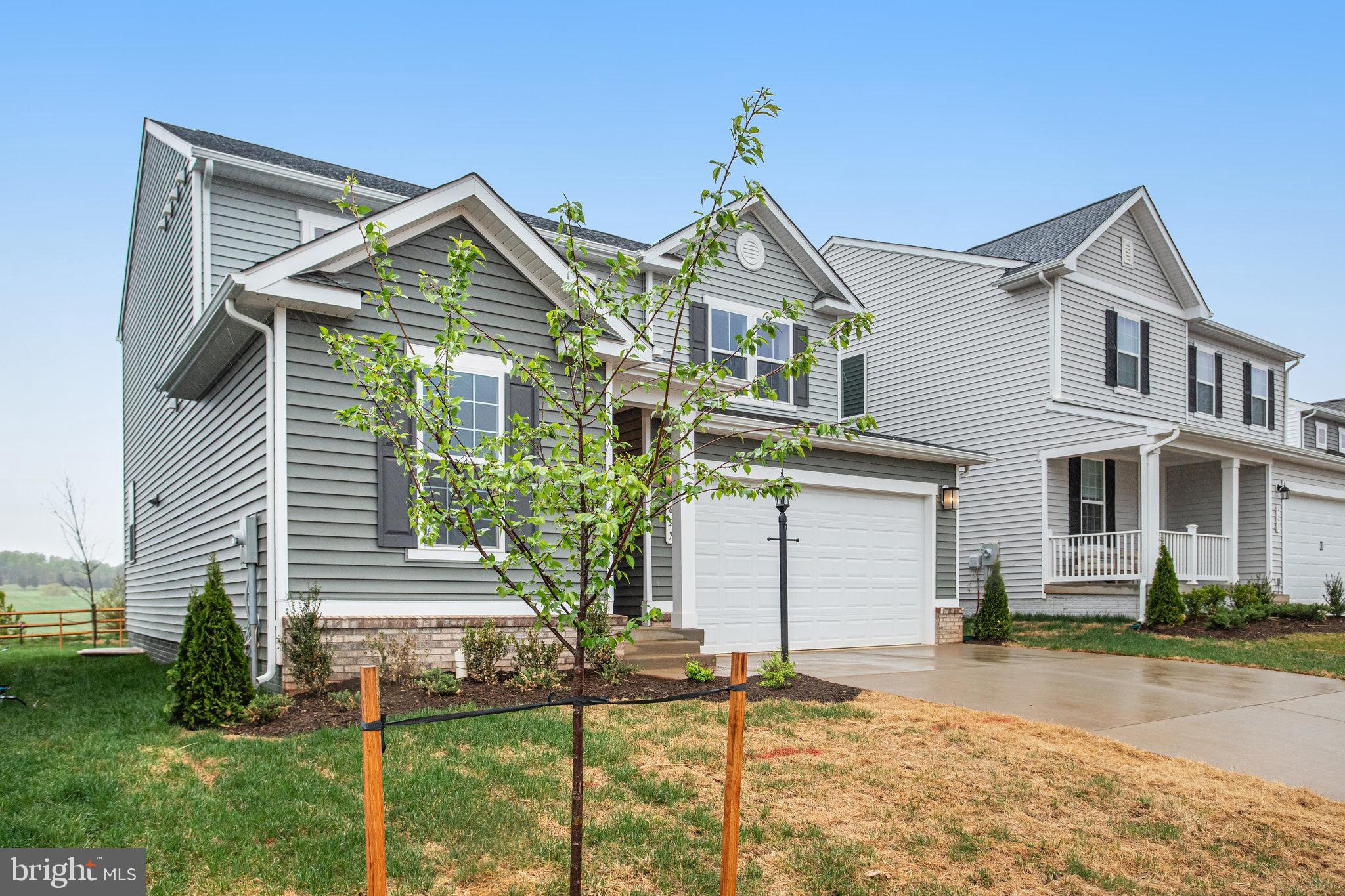 627 CLOVER LANE