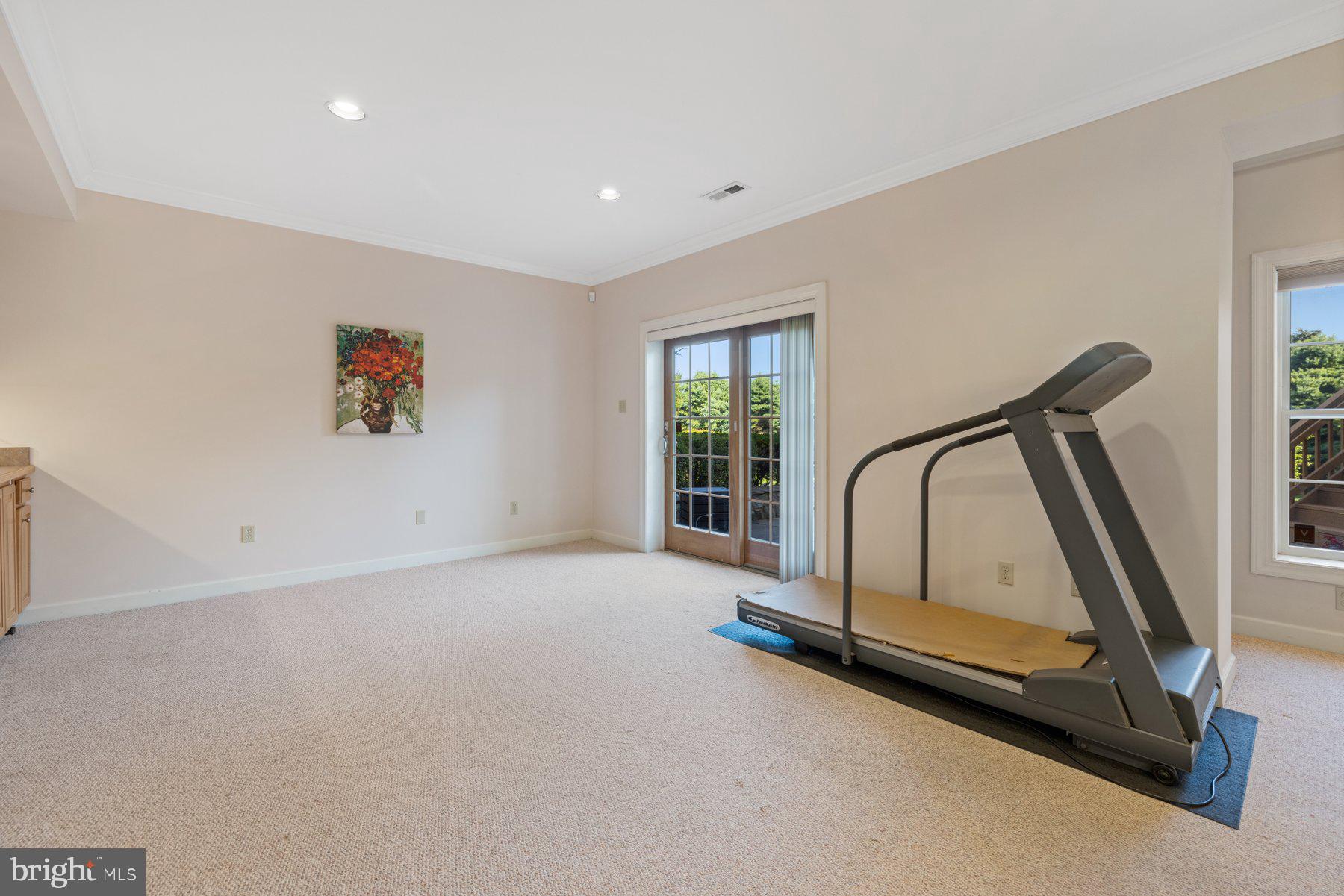 WINDY KNOLLS - Residential