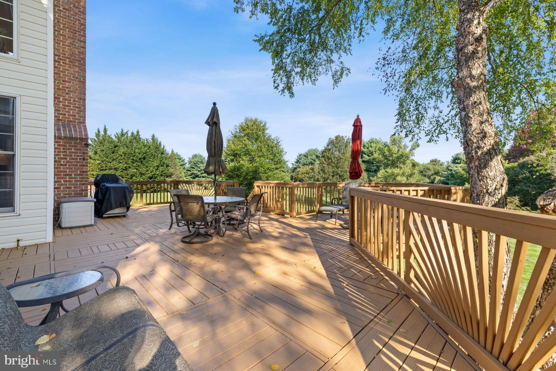 WINDY KNOLLS - Residential