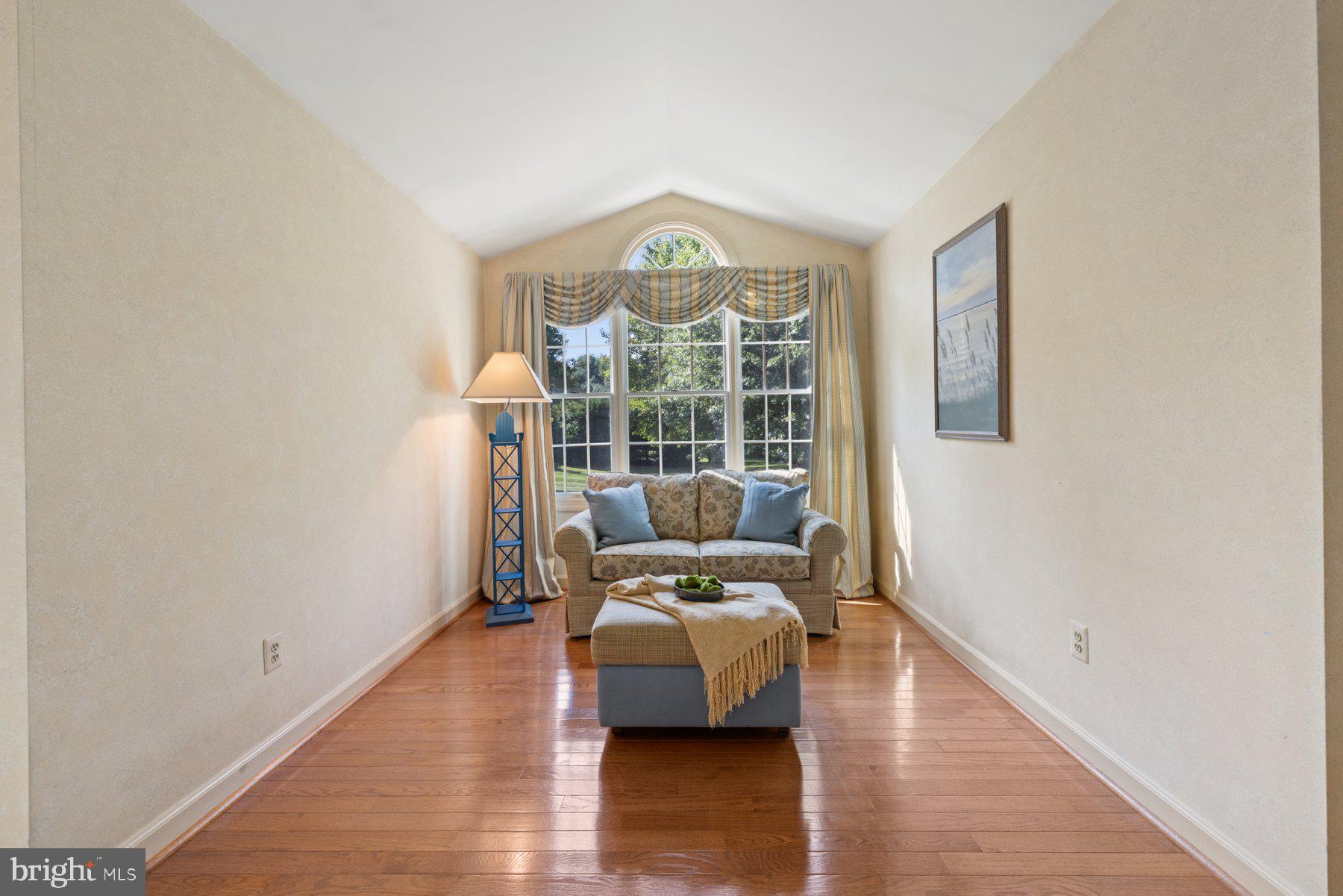 WINDY KNOLLS - Residential