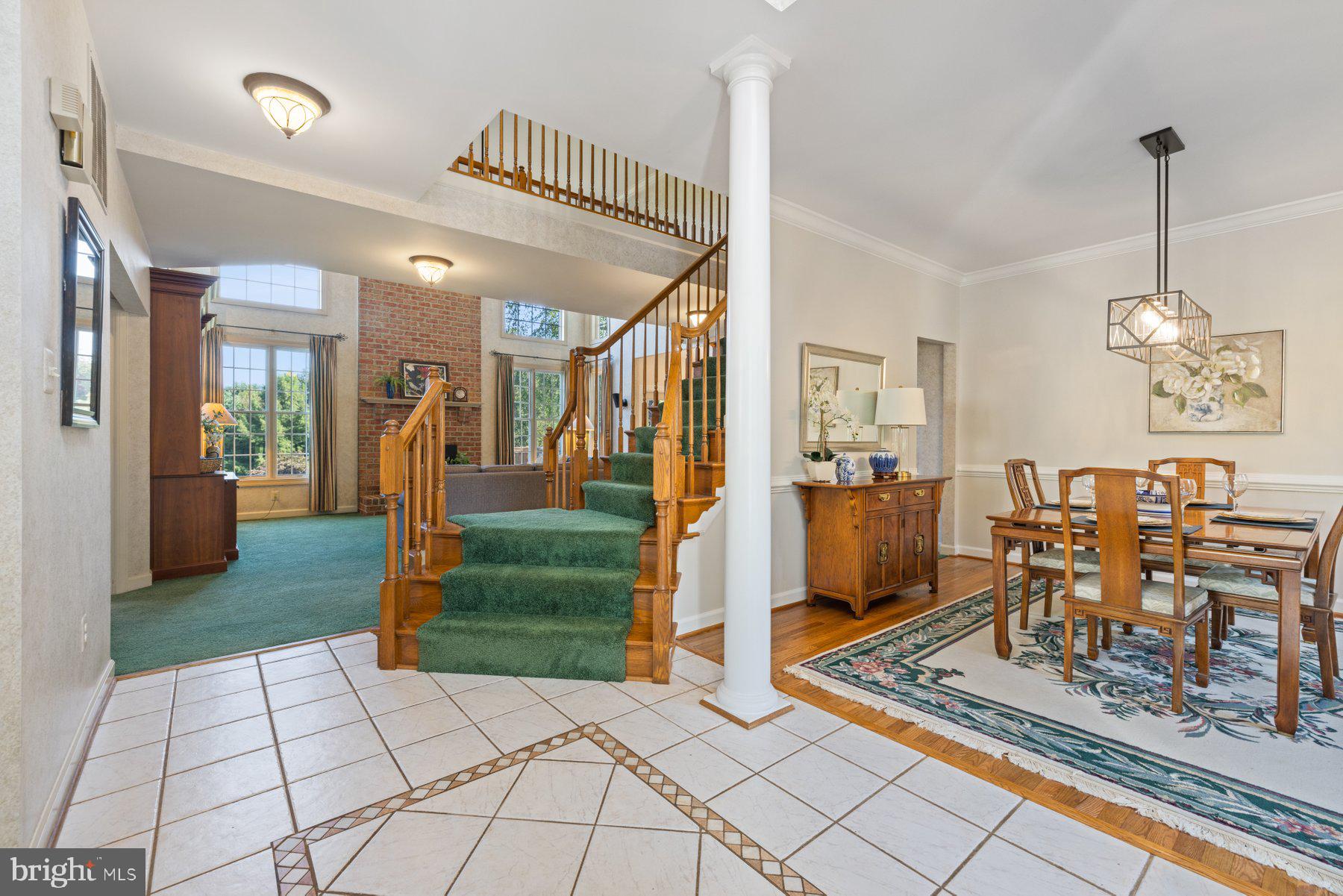 WINDY KNOLLS - Residential