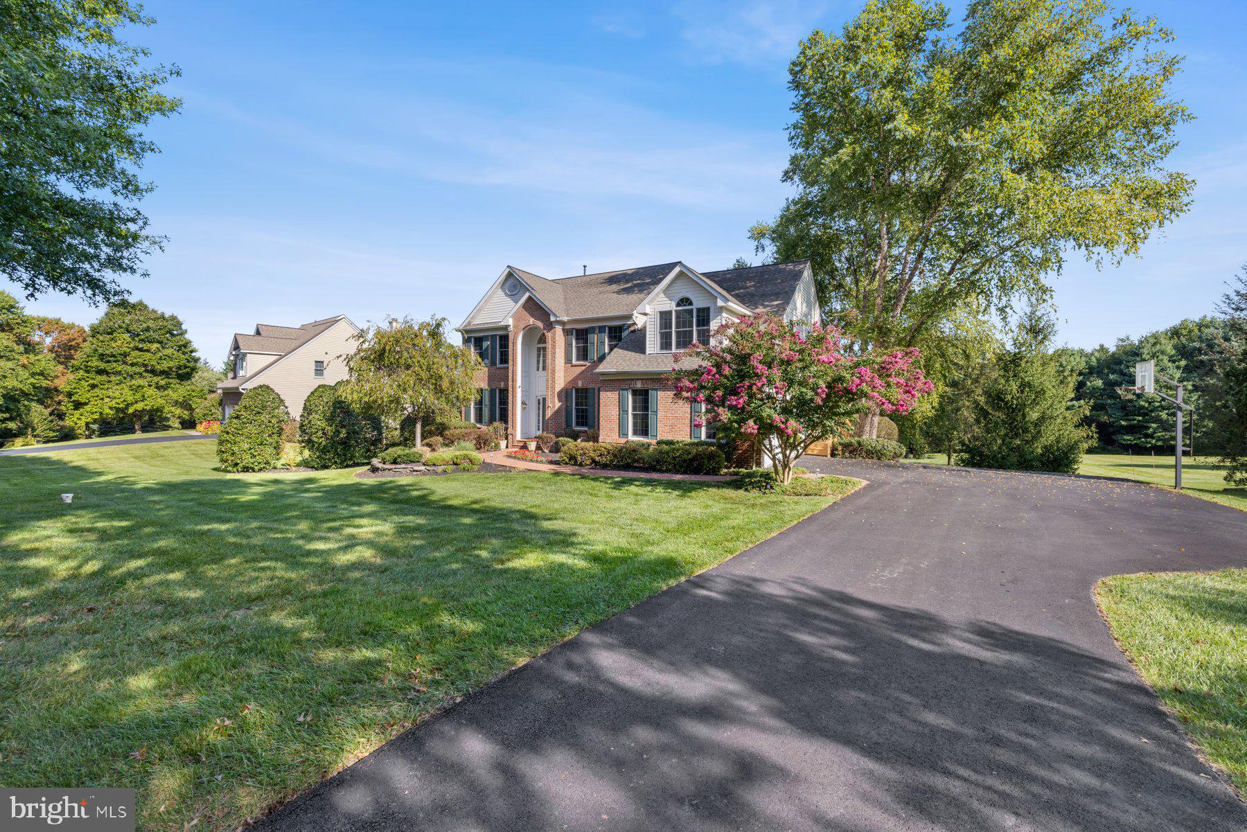 WINDY KNOLLS - Residential