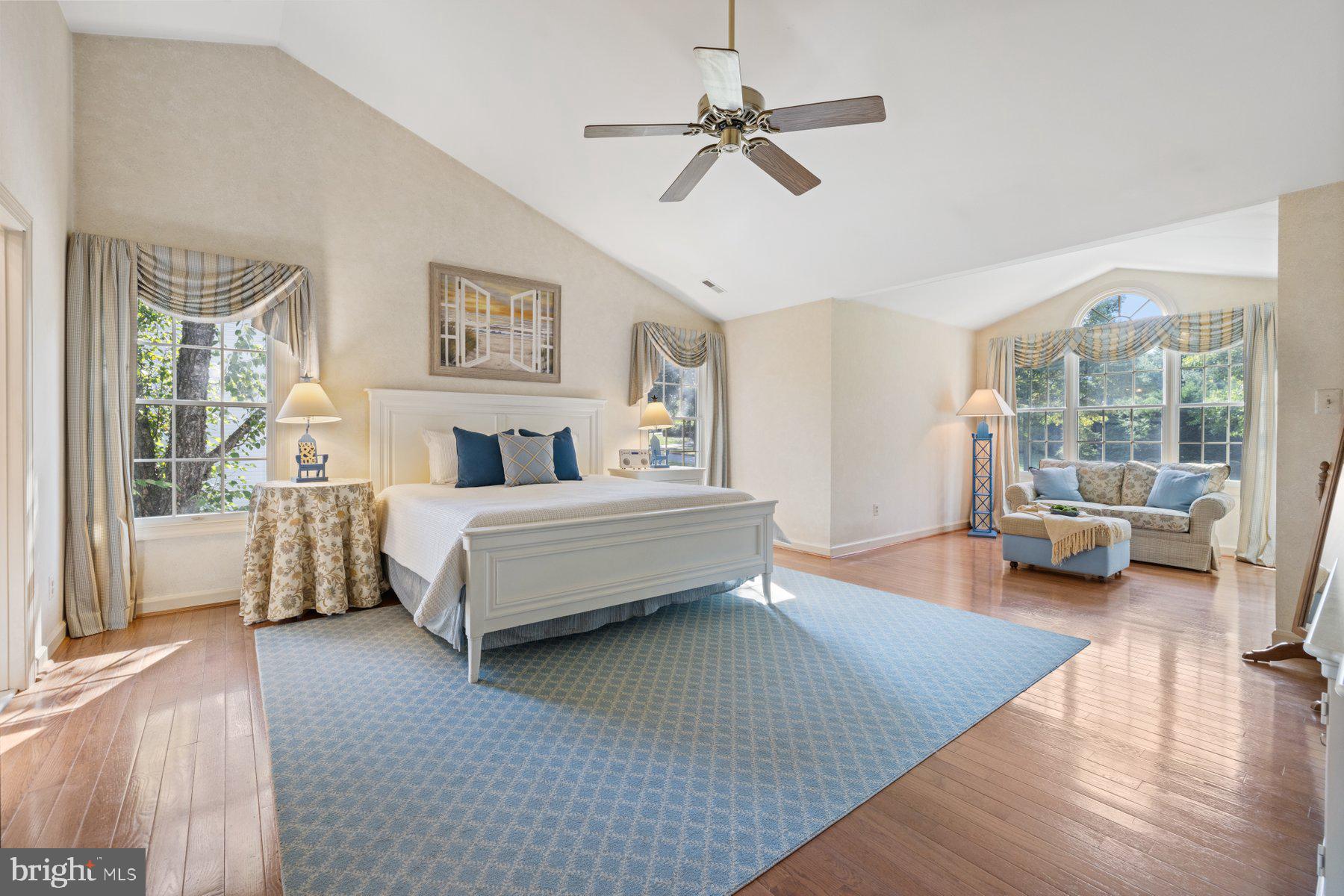 WINDY KNOLLS - Residential