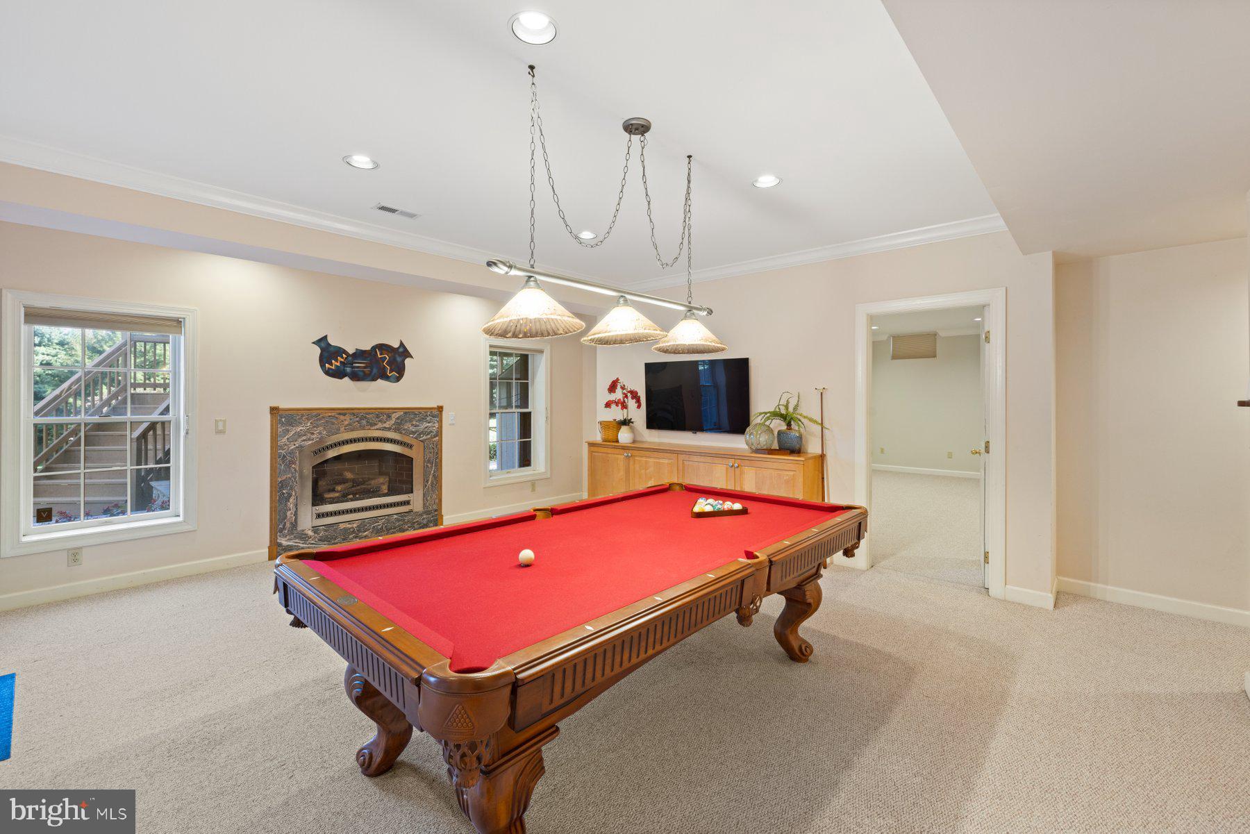 WINDY KNOLLS - Residential