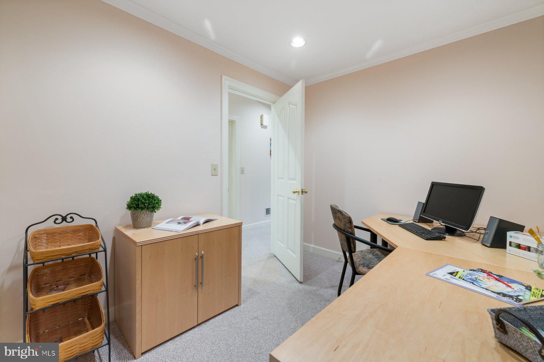 WINDY KNOLLS - Residential