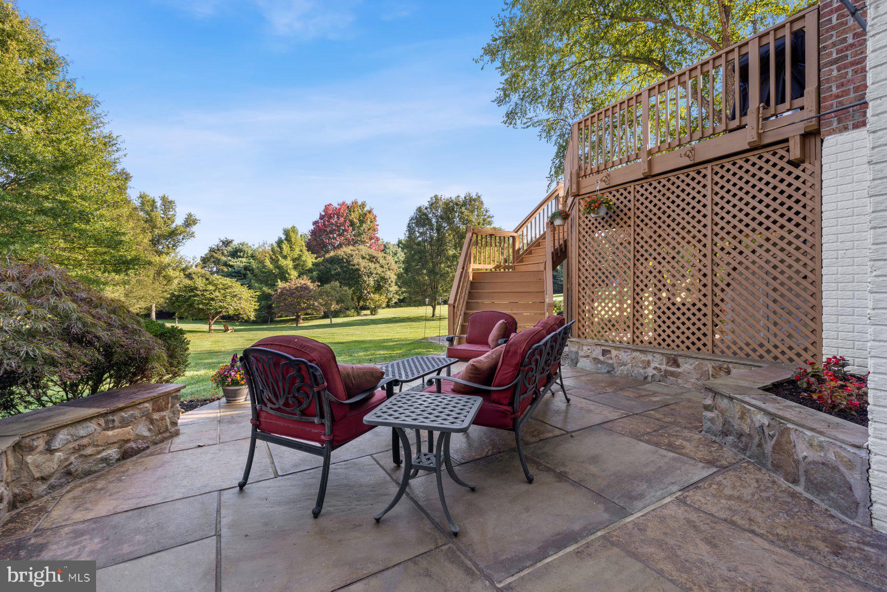 WINDY KNOLLS - Residential