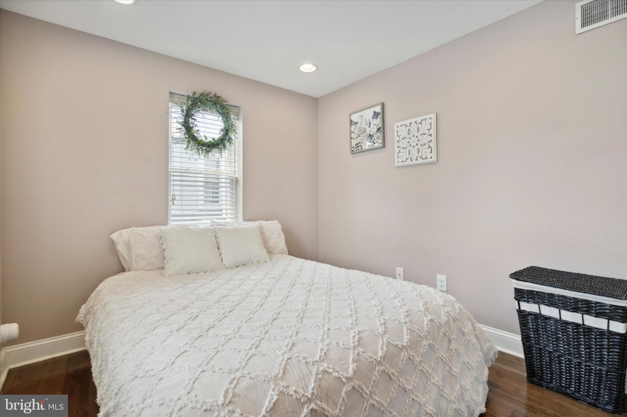 NEWBOLD - Residential Lease