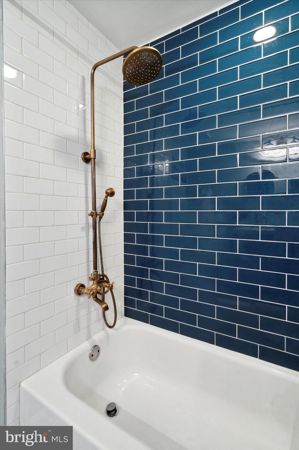 NEWBOLD - Residential Lease