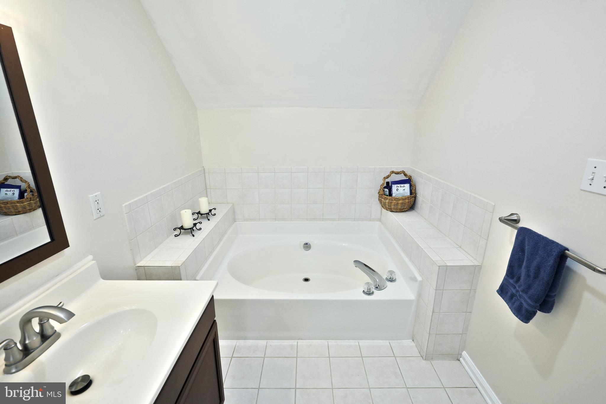 BLOSSOM HILL - Residential