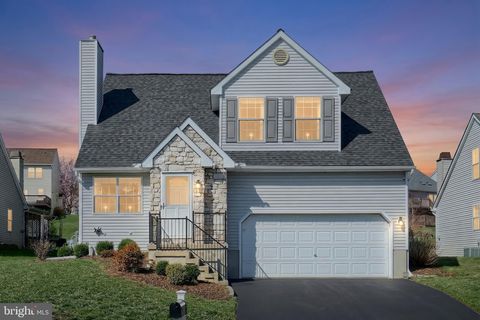 727 BLOSSOM HILL LANE DALLASTOWN PA 17313