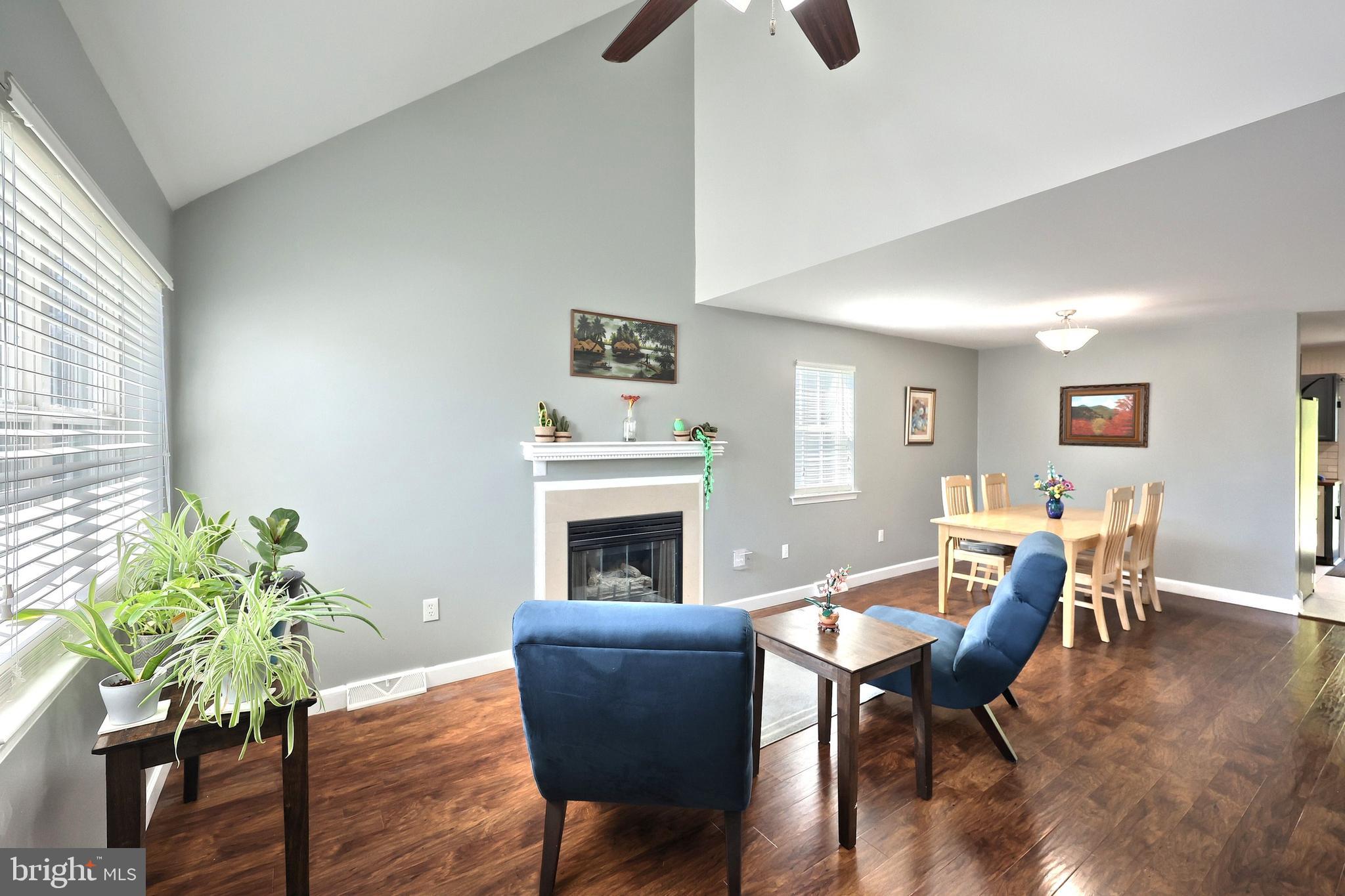 BLOSSOM HILL - Residential