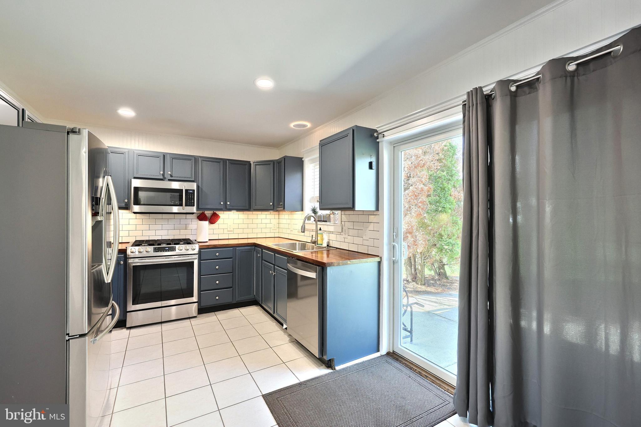 BLOSSOM HILL - Residential