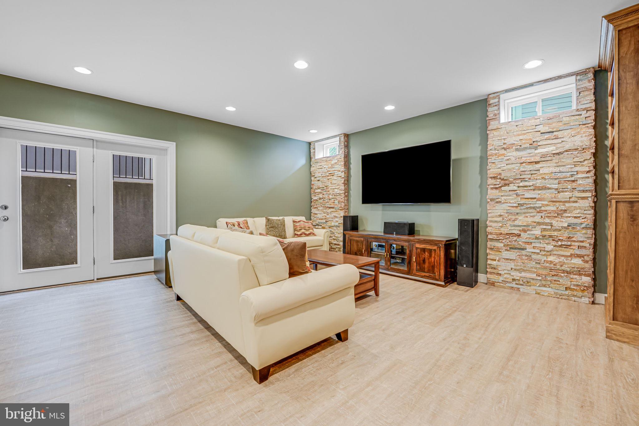 WILLOWSFORD - Residential