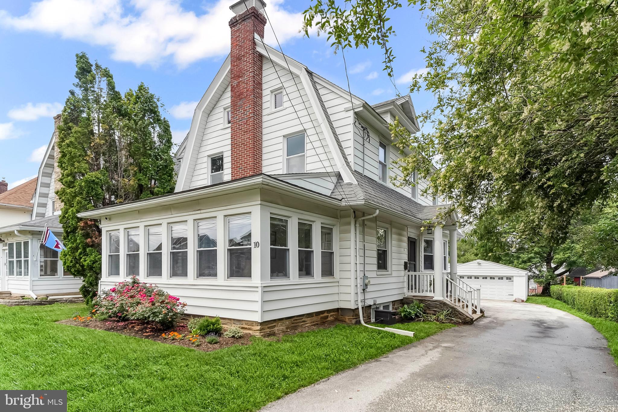 10 LINCOLN AVENUE