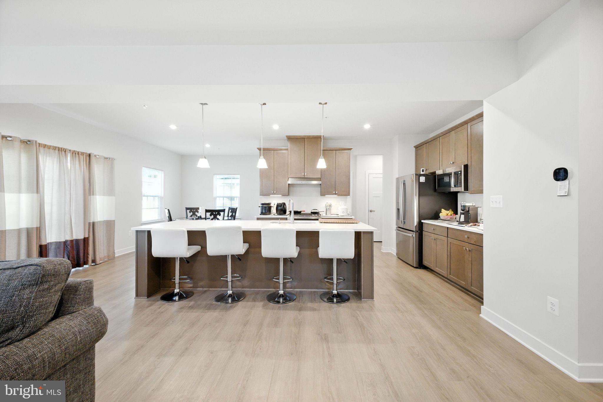 15513 TWIN RIVER CIRCLE