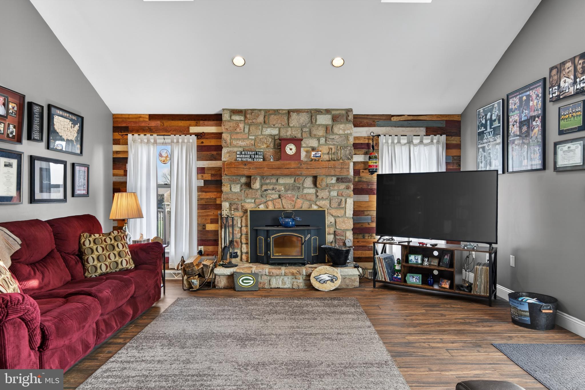 CHATHAM COMMONS - Residential