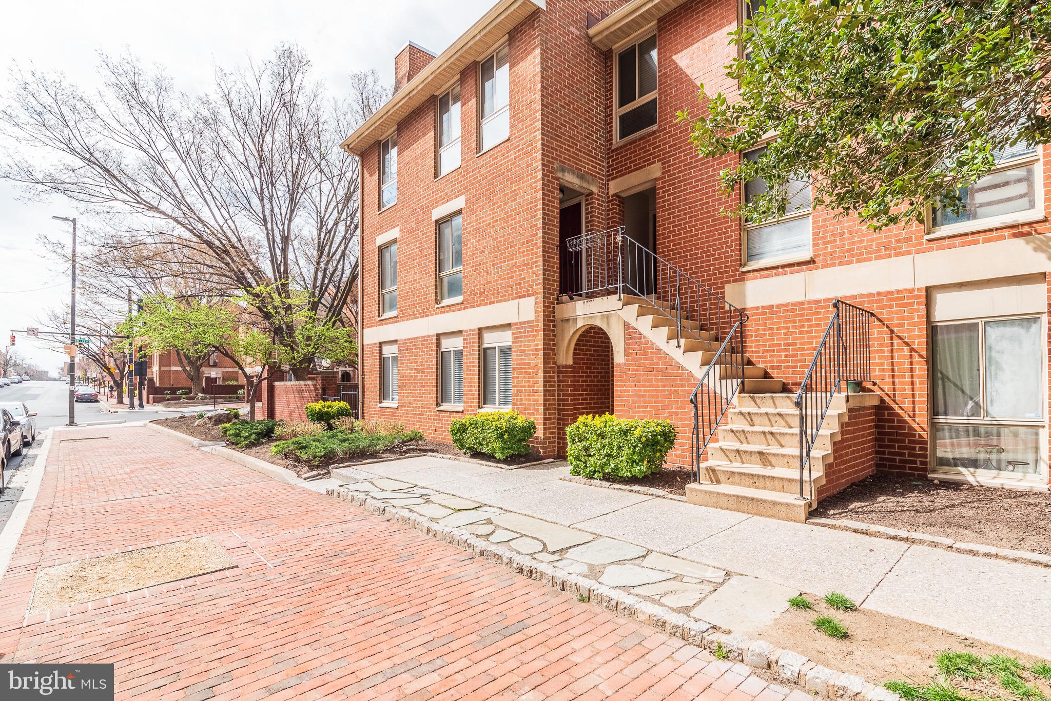 BEAUTIFUL TOP LEVEL CONDO IN THE OTTERBEIN COMMUNITY. 2 BEDROOM, 2 BATH HOME, FEATURES INCLUDE: WOODBURNING FIREPLACE, HARD WOOD FLOORS THROUGH OUT, UPDATED KITCHEN WITH GRANITE COUNTERTOPS, AMPLE CLOSET SPACE, ON STREET (WITH PERMIT) AND OFF STREET PARKING. CONVENIENTLY LOCATED TO LOCAL SHOPS, RESTAURANTS AND MAJOR HIGHWAYS.
