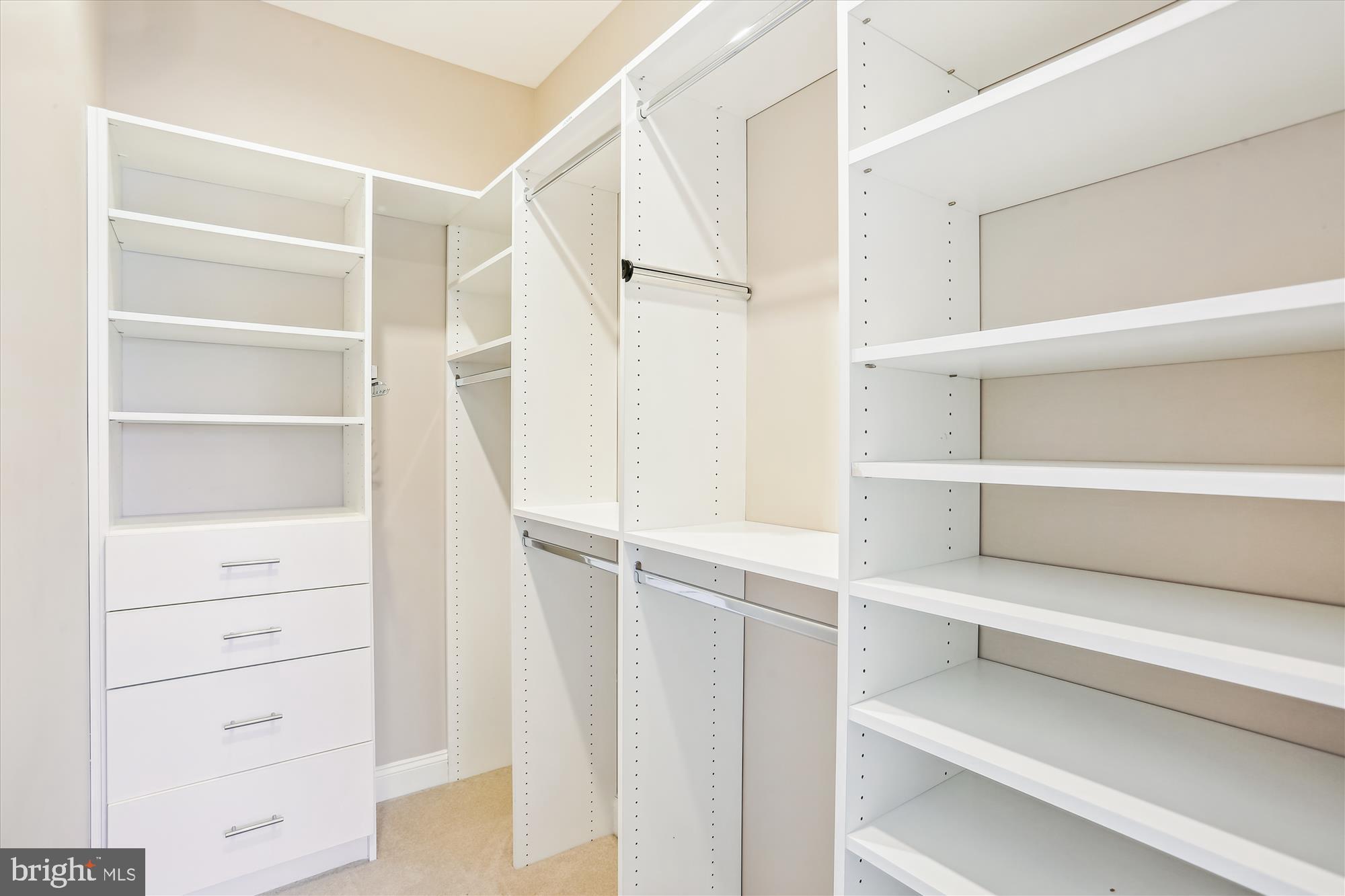 OAKS AT NORTH BETHESDA - Residential