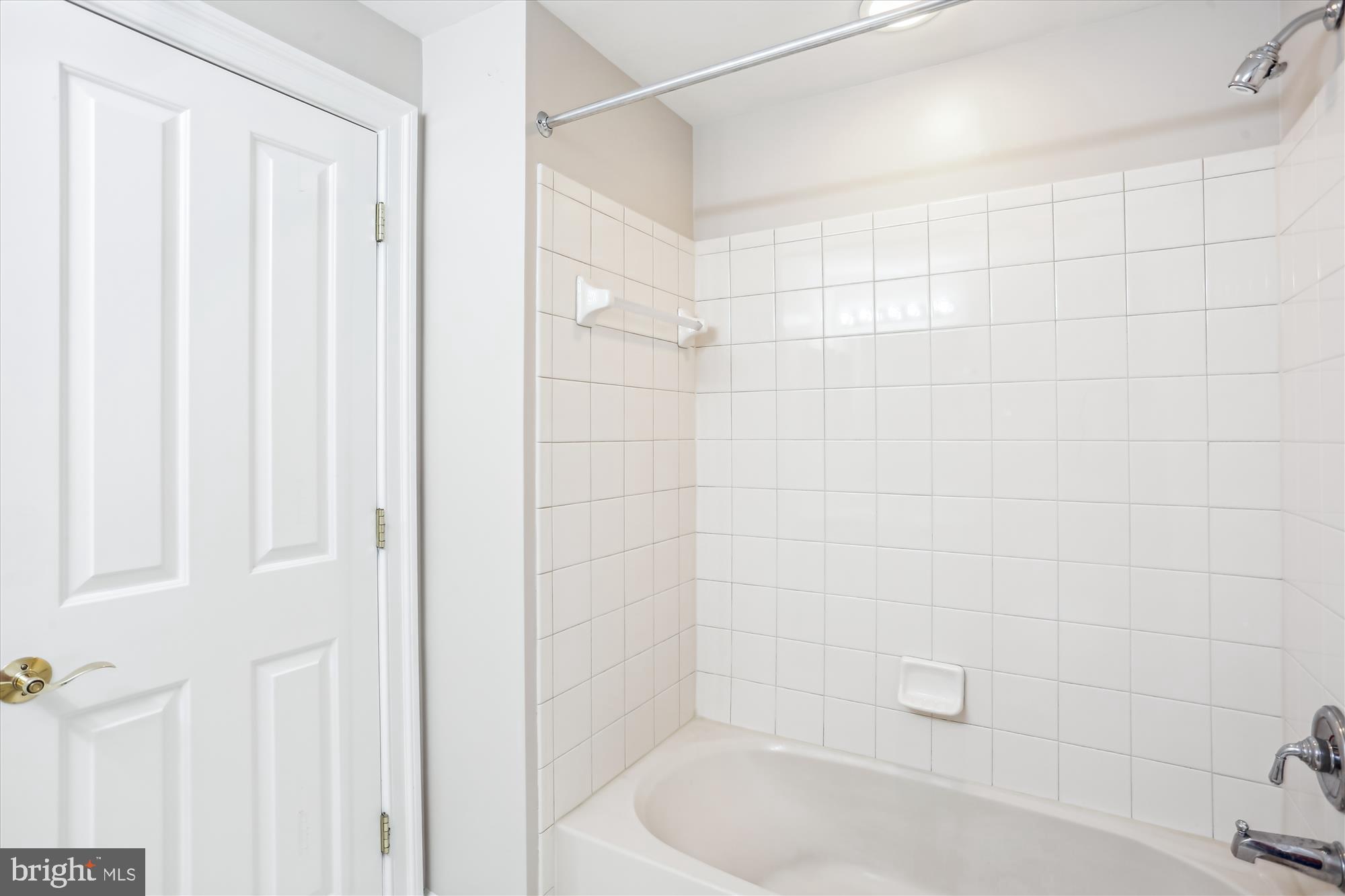 OAKS AT NORTH BETHESDA - Residential