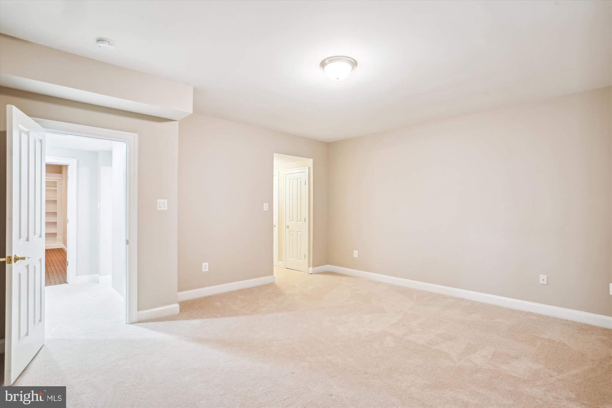 OAKS AT NORTH BETHESDA - Residential