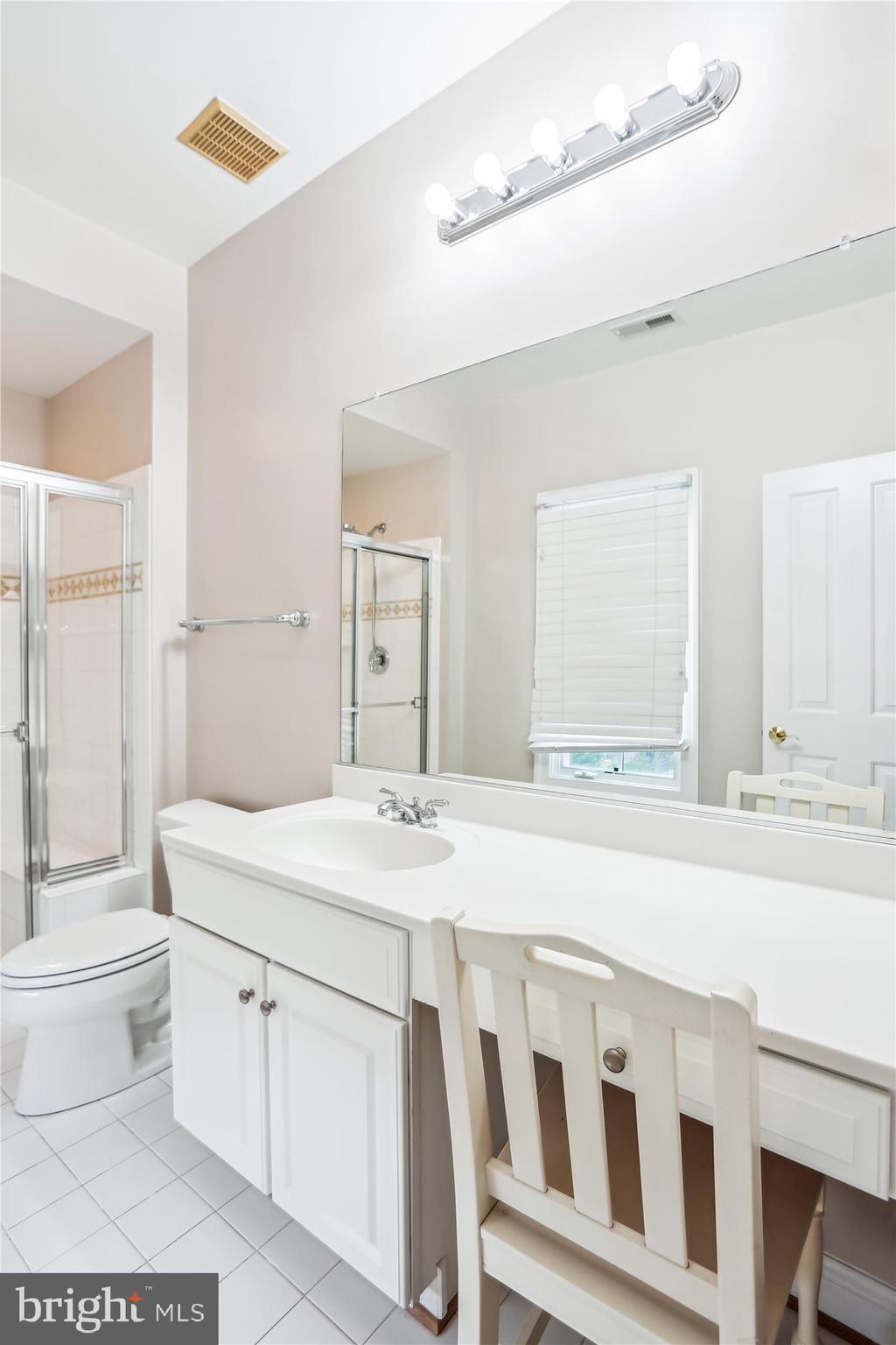 OAKS AT NORTH BETHESDA - Residential