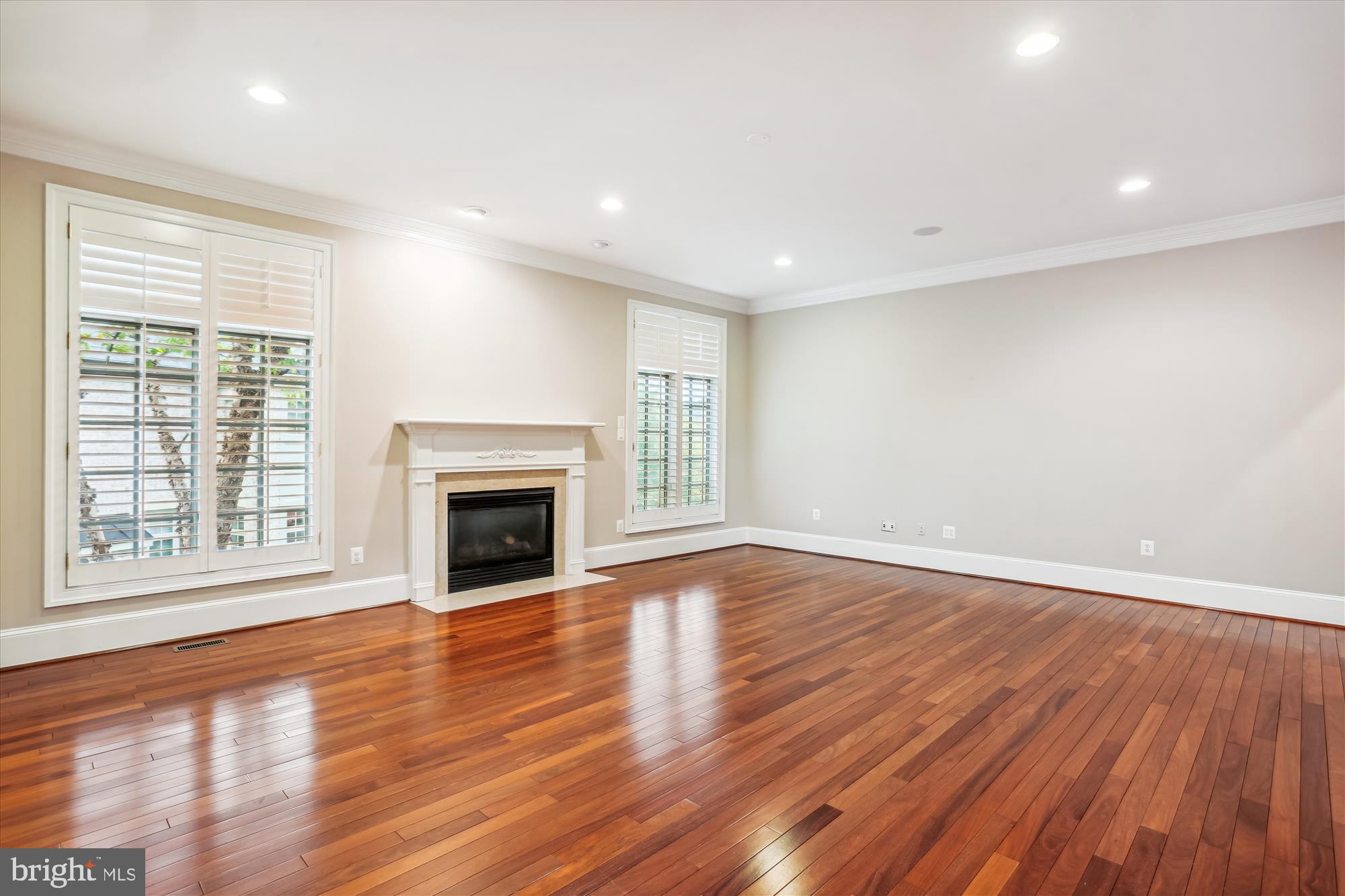 OAKS AT NORTH BETHESDA - Residential