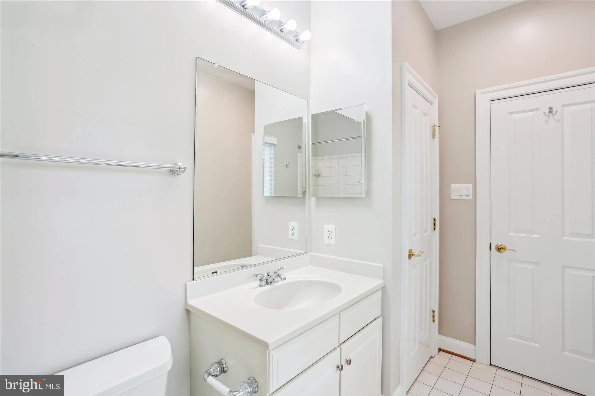 OAKS AT NORTH BETHESDA - Residential