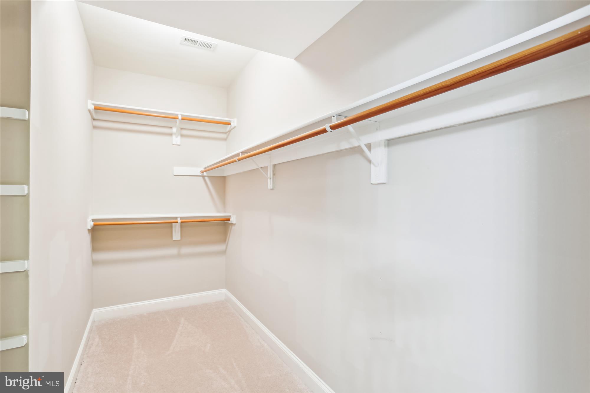 OAKS AT NORTH BETHESDA - Residential