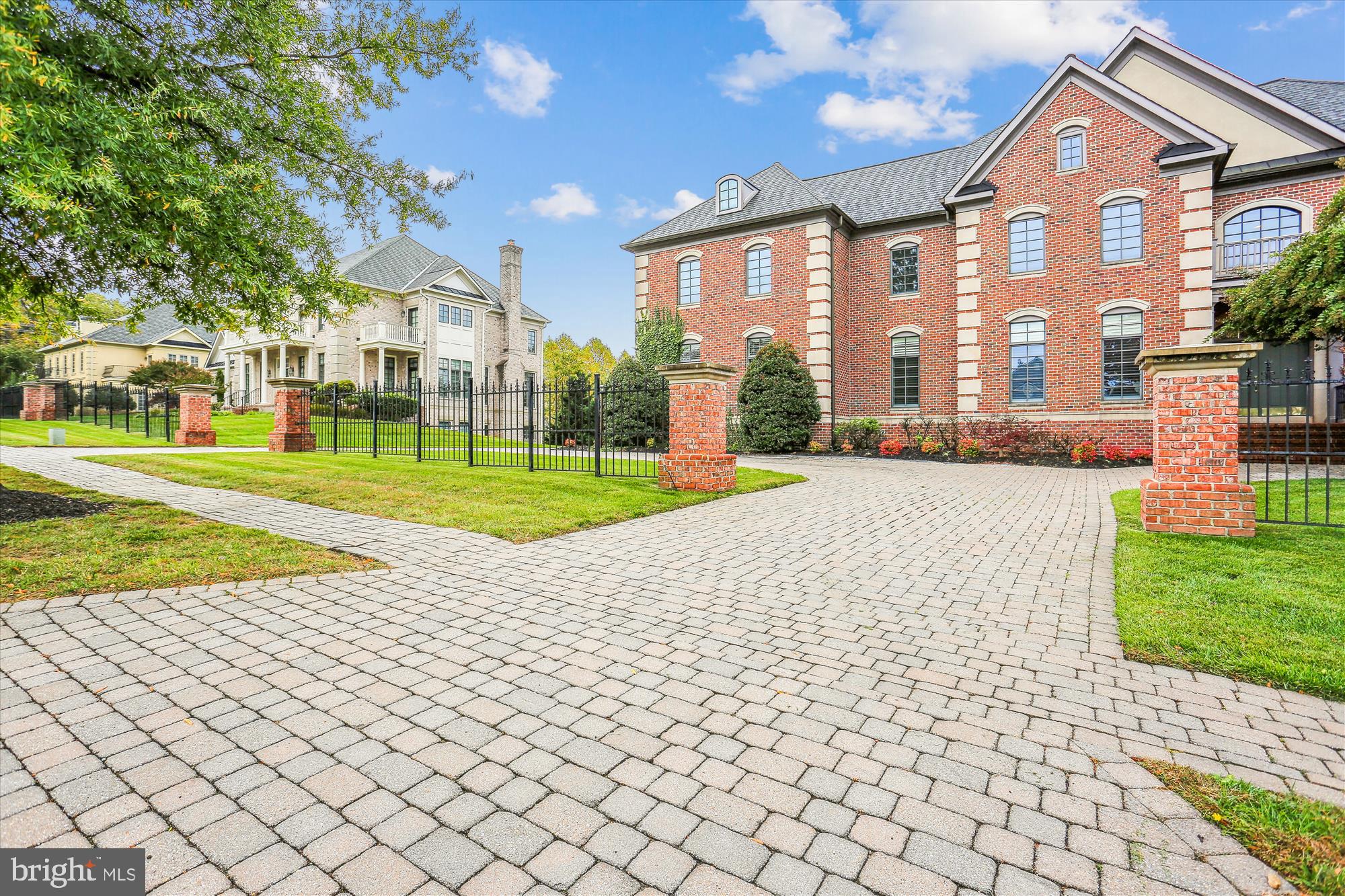 OAKS AT NORTH BETHESDA - Residential